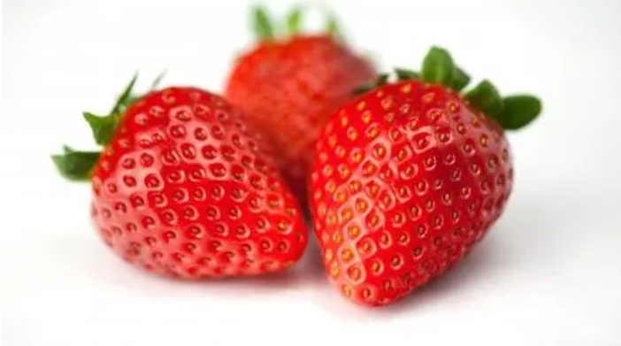 草莓的营养价值及功效，哪些人不宜吃草莓