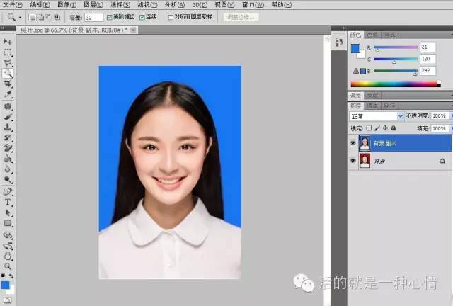 ps cs6怎么换照片底色(ps cs6照片更换底色)